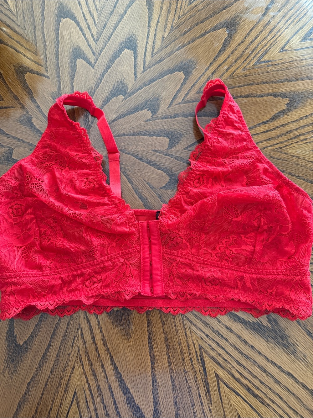 Torrid Red Bra – Lace Detail – Size 1 – Excellent Condition